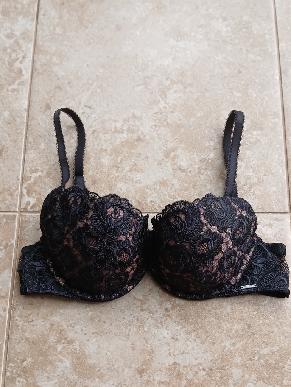 Victoria's Secret 34B The Miracle Bra Balconette Black Lace Push-Up Bra